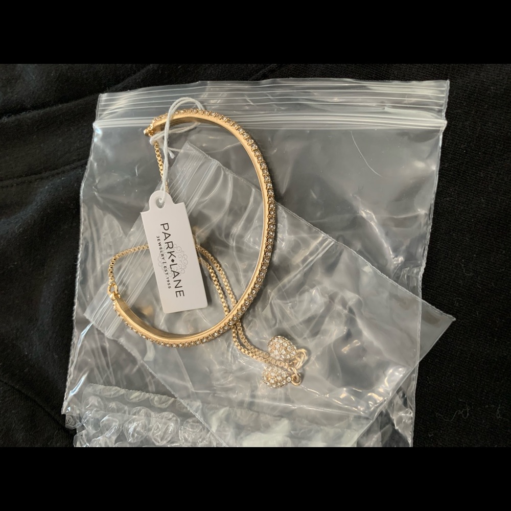 Park Lane adjustable bracelet-gold and crystal